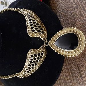 ORNATE NECKLACE WITH  LARGE BLACK PEAR SHAPE STONE